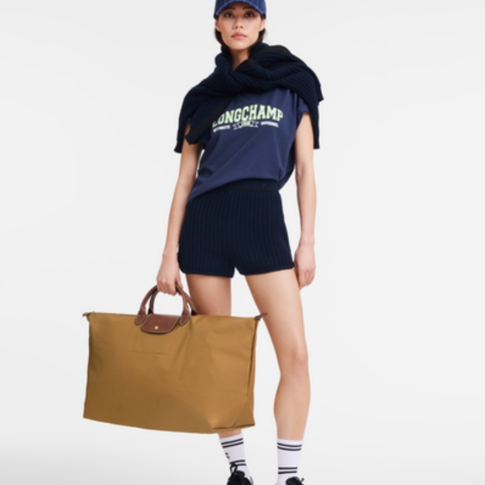Longchamp Brown Tote Bag with Spacious Design and Sturdy Structure